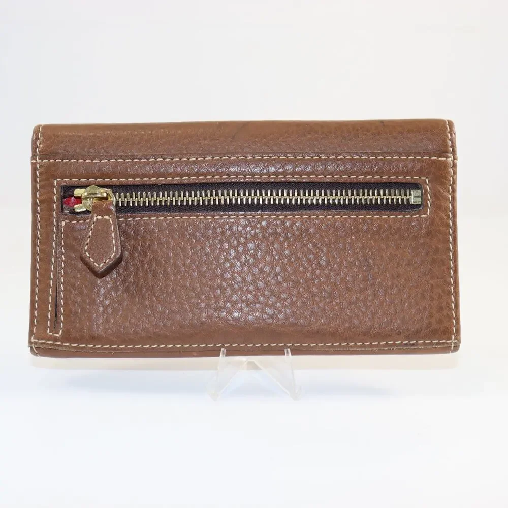 Dooney & Bourke classic functional
